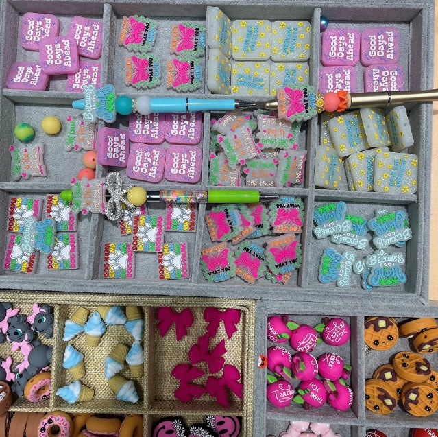 Wholesale Luminous 15pcs/30pcs Inspirational Words 2D Butterfly Dog Paw Silicone Beads Mix